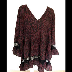 Avenue Studio Womens Guilded Tiger Lightweight Tunic w/ Lace Flared Sleeve 4X